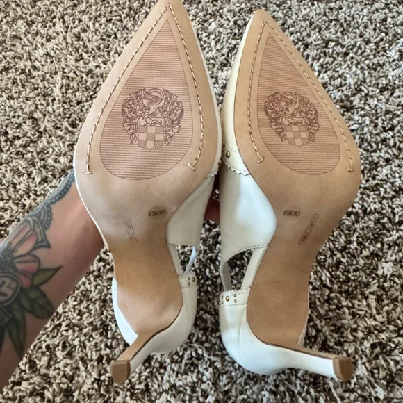 NWT - Vince Camuto Womens Hally size 8.5 US - Picture 3 of 4